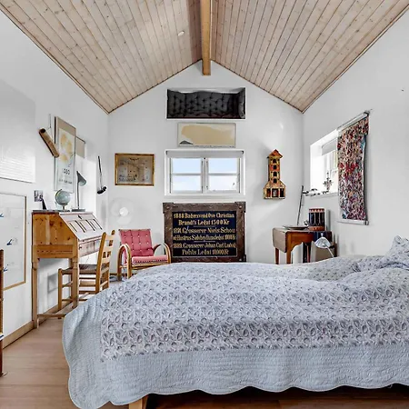 Prázdninový dům Relaxing At The Waters Edge *